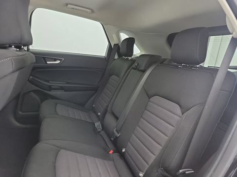 Used 2024 Ford Edge SE w/ Black Appearance Package AWD/4WD image 12