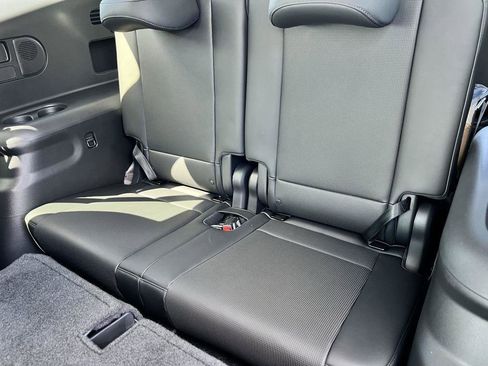 New 2026 Hyundai Ioniq 9 SEL image 8