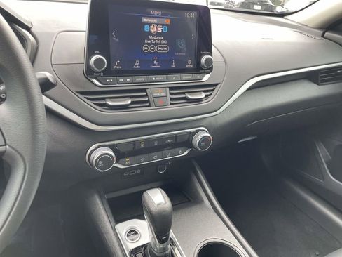 Used 2025 Nissan Altima 2.5 S image 22
