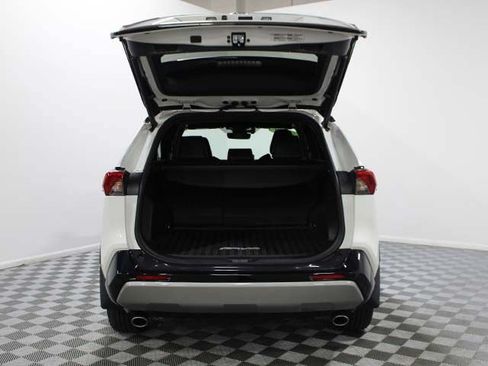 Used 2022 Toyota RAV4 XSE w/ XSE Grade Weather Package AWD/4WD image 17