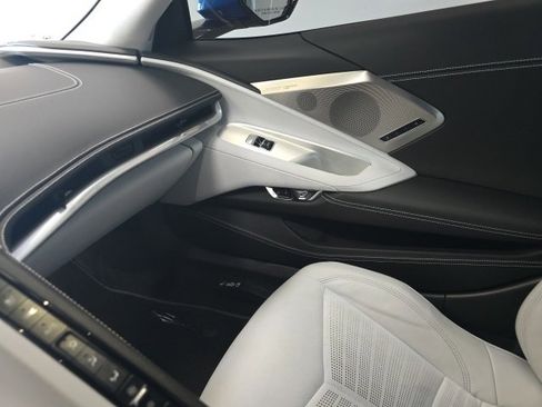 Used 2022 Chevrolet Corvette Stingray Premium Cpe w/ Z51 Performance Package image 21