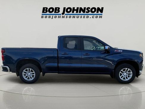 Used 2019 Chevrolet Silverado 1500 LT w/ All-Star Edition AWD/4WD image 2