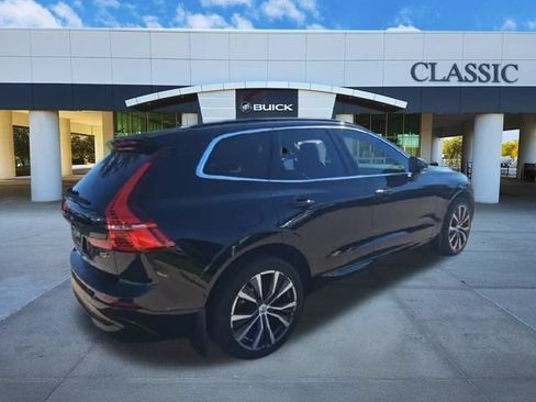 Used 2022 Volvo XC60 B5 Momentum w/ Climate Package AWD/4WD image 9
