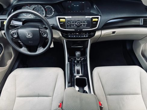 Used 2017 Honda Accord LX image 8