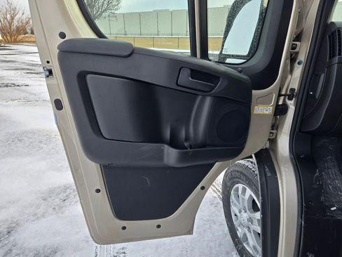 New 2025 RAM ProMaster 1500 w/ Quick Order Package 22G SLT image 11