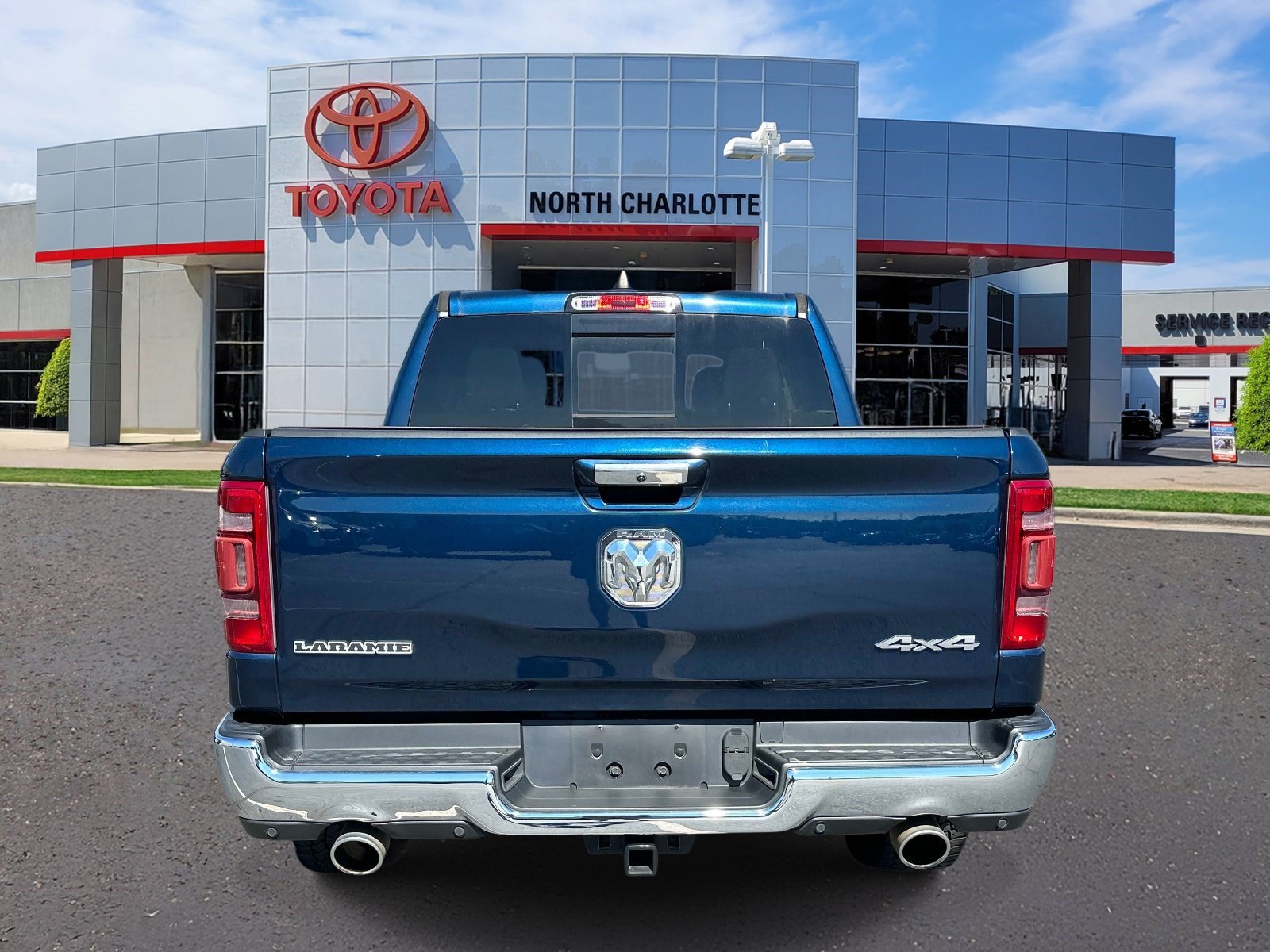 Used 2020 RAM 1500 Laramie AWD/4WD image 5