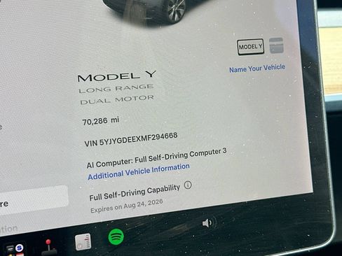 Used 2021 Tesla Model Y Long Range AWD/4WD image 11