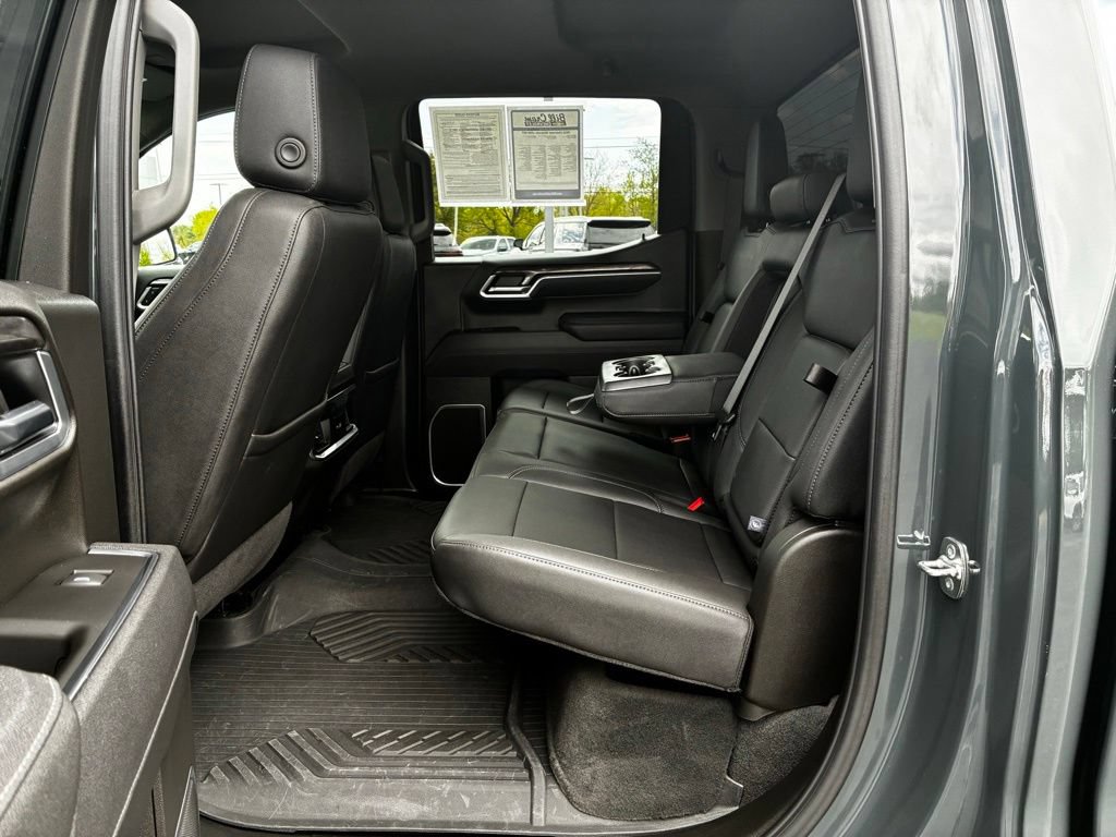 Used 2025 Chevrolet Silverado 1500 LTZ AWD/4WD image 26