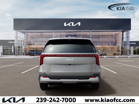 New 2026 Kia Carnival EX FWD image 5