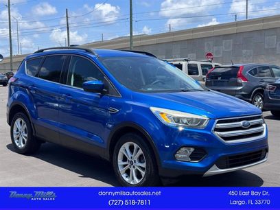 Used 2017 Ford Escape SE w/ Equipment Group 201A
