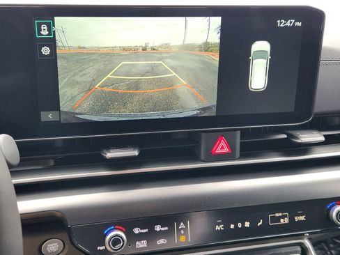 New 2026 Kia Carnival LXS image 14