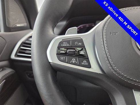 Used 2021 BMW X5 xDrive40i w/ M Sport Package image 42
