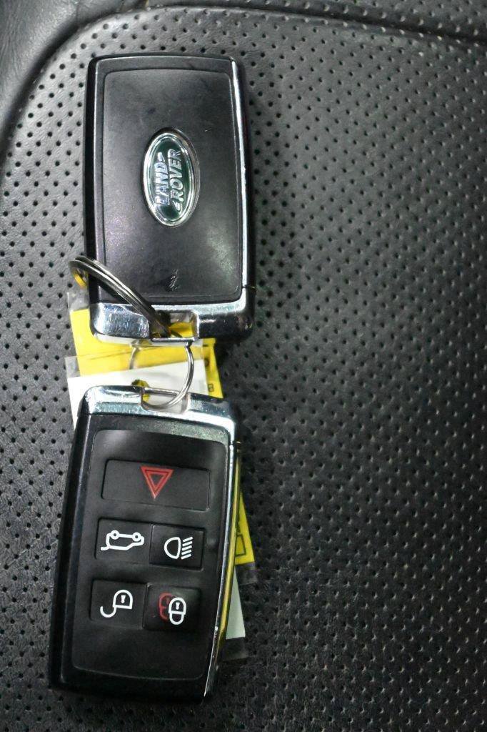 Used 2018 Land Rover Range Rover Supercharged AWD/4WD image 39