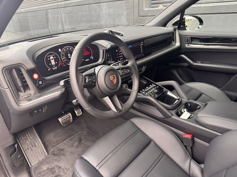 Certified 2026 Porsche Cayenne S image 18