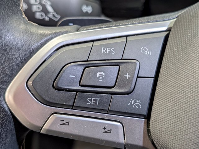 Used 2024 Volkswagen Atlas SE AWD/4WD image 14