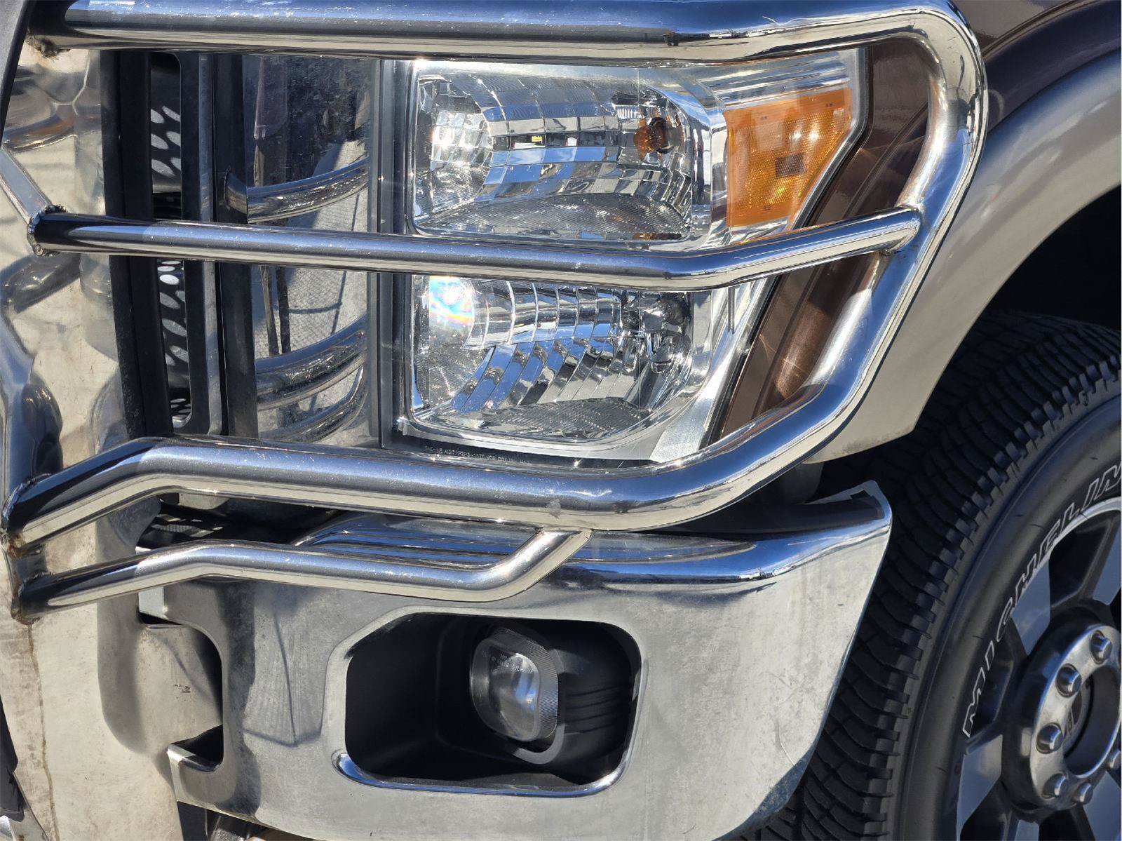 Used 2011 Ford F250 Lariat w/ Lariat Interior Pkg AWD/4WD image 9