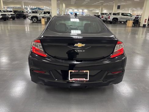 Used 2018 Chevrolet Volt LT w/ Comfort Package image 6