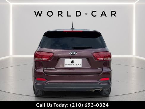 Used 2020 Kia Sorento FWD V6 image 6