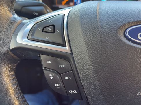 Used 2018 Ford Fusion Energi SE image 12