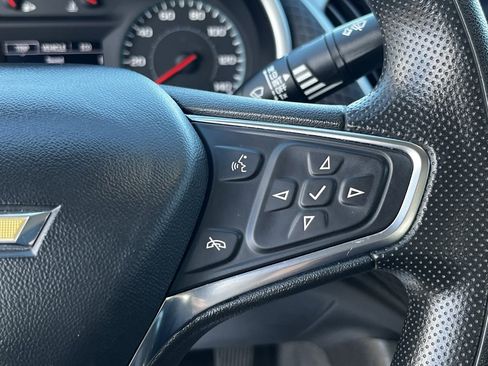 Used 2024 Chevrolet Malibu LT image 3