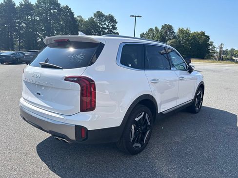 Used 2025 Kia Telluride S FWD image 10