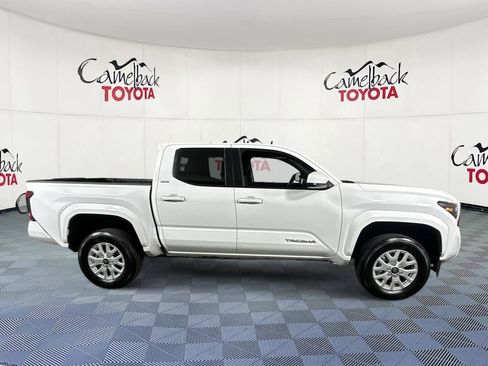 Used 2025 Toyota Tacoma SR5 image 8