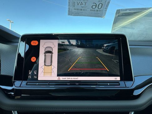 New 2026 Volkswagen Atlas Peak Edition AWD/4WD image 24
