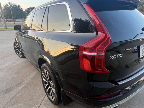 Used 2020 Volvo XC90 T6 Momentum AWD/4WD image 8