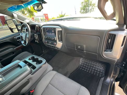 Used 2016 GMC Sierra 2500 SLE w/ SLE Preferred Package AWD/4WD image 23