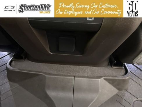 Used 2022 Chevrolet Tahoe LT w/ Luxury Package image 26