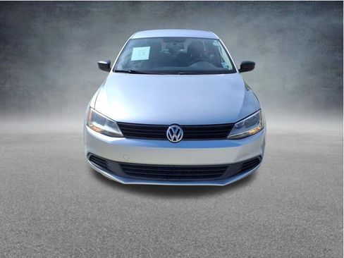 Used 2014 Volkswagen Jetta S FWD image 2