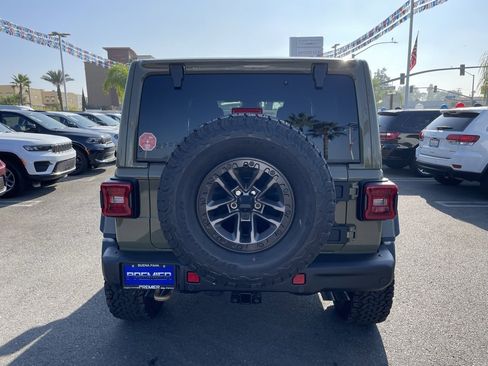 New 2025 Jeep Wrangler Unlimited Rubicon 392 image 5