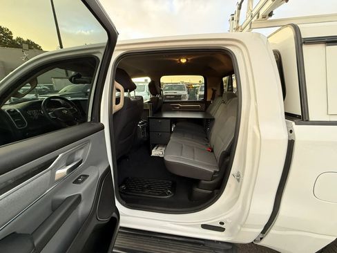 Used 2019 RAM 1500 Big Horn AWD/4WD image 18
