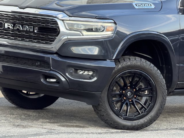 Used 2021 RAM 1500 Limited w/ Body Color Bumper Group RWD image 7