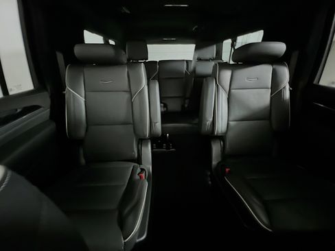 Used 2023 Cadillac Escalade ESV Sport w/ LPO, ONYX Package image 32