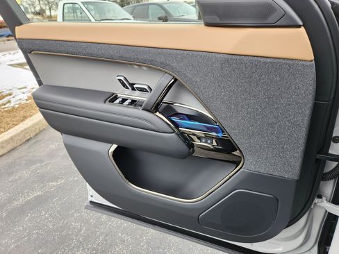 New 2026 Land Rover Range Rover Sport Dynamic SE image 16