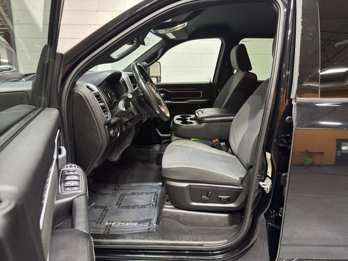 Used 2024 RAM 3500 Big Horn image 15