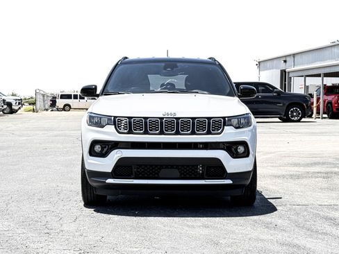 Used 2025 Jeep Compass Limited AWD/4WD image 3