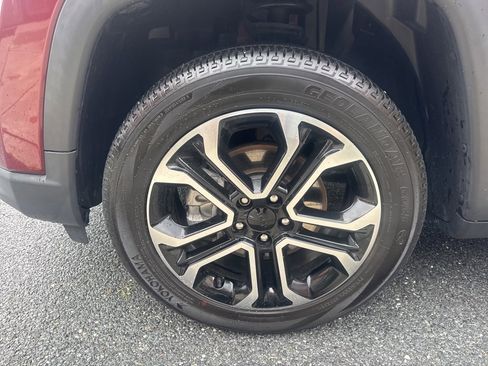 Used 2022 Jeep Compass Limited image 10