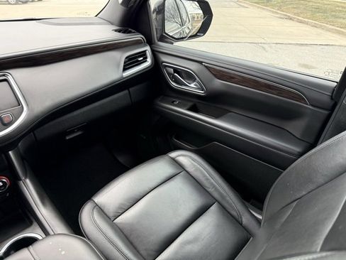 Used 2021 Chevrolet Tahoe LT w/ Rear Media and Nav Package image 19