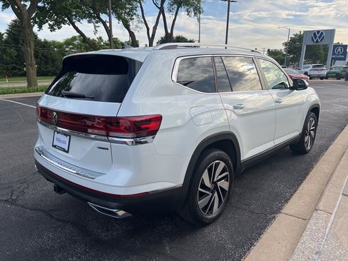 Used 2024 Volkswagen Atlas SEL AWD/4WD image 6