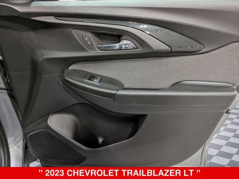 Used 2023 Chevrolet TrailBlazer LT w/ Convenience Package AWD/4WD image 33