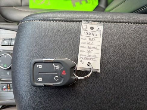 Used 2023 GMC Acadia SLT w/ Elevation Edition FWD image 42