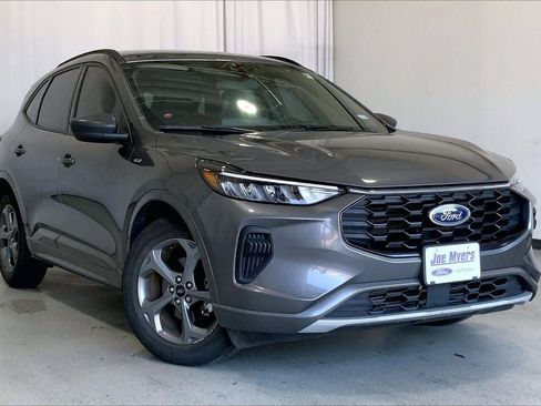 Used 2023 Ford Escape ST-Line w/ Tech Pack #1 FWD image 1