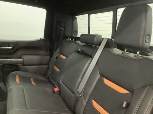 Used 2022 GMC Sierra 1500 AT4 w/ AT4 Premium Package AWD/4WD image 8