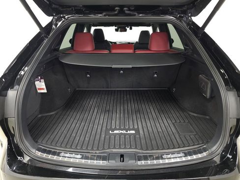 Certified 2025 Lexus RX 500h F Sport image 8