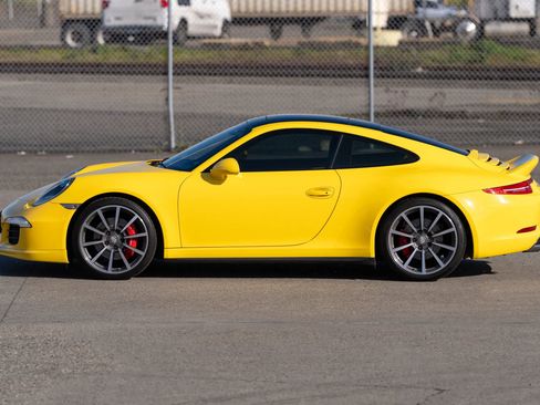 Used 2014 Porsche 911 Carrera 4S image 57