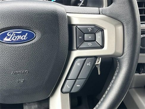 Used 2020 Ford F250 Lariat w/ Chrome Package image 21