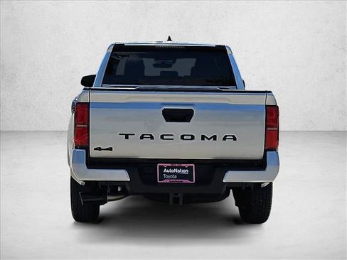 Used 2025 Toyota Tacoma SR5 AWD/4WD image 7