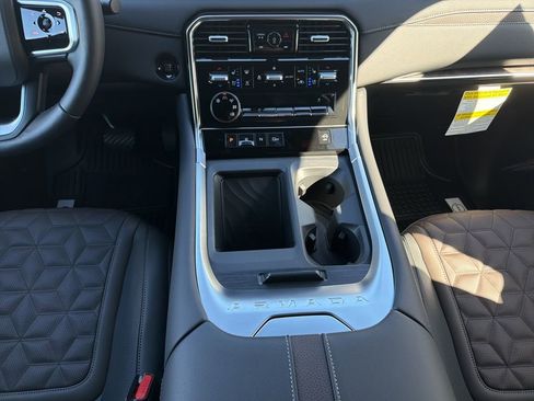 New 2026 Nissan Armada Platinum RWD image 26